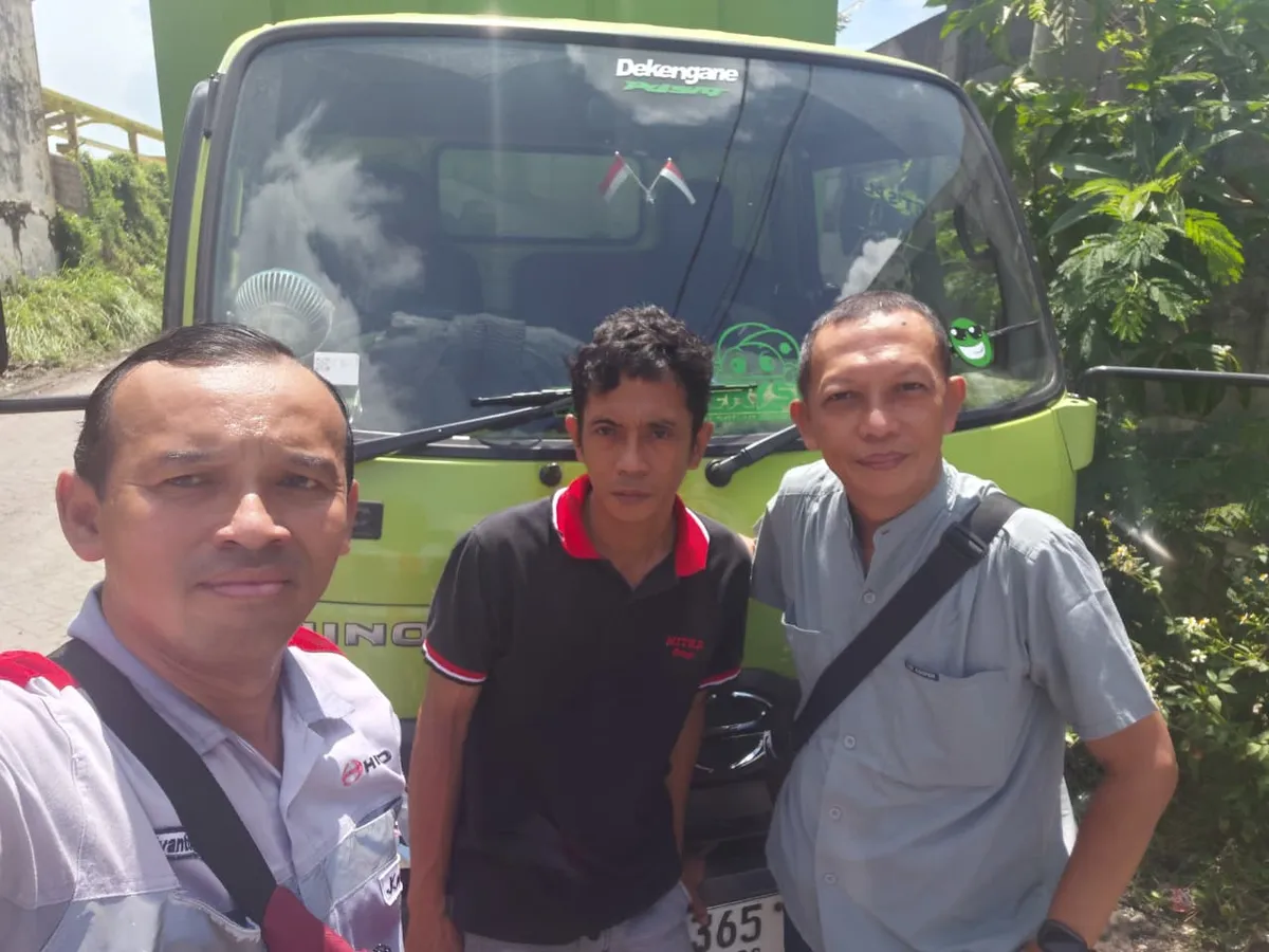Pengecekan unit Hino 500